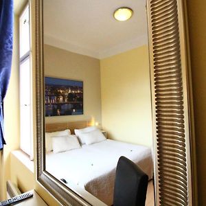 Private Bathroom Triple Room